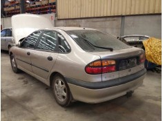RENAULT LAGUNA (B56)