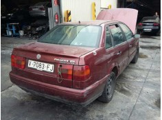 VOLKSWAGEN PASSAT BERLINA (3A2)