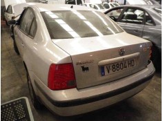 VOLKSWAGEN PASSAT BERLINA (3B2)