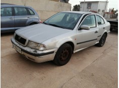 skoda octavia berlina (1u2) del año 1999