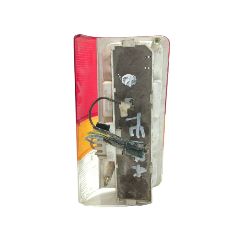 Recambio de piloto trasero derecho para fiat panda 0.9 cat referencia OEM IAM   