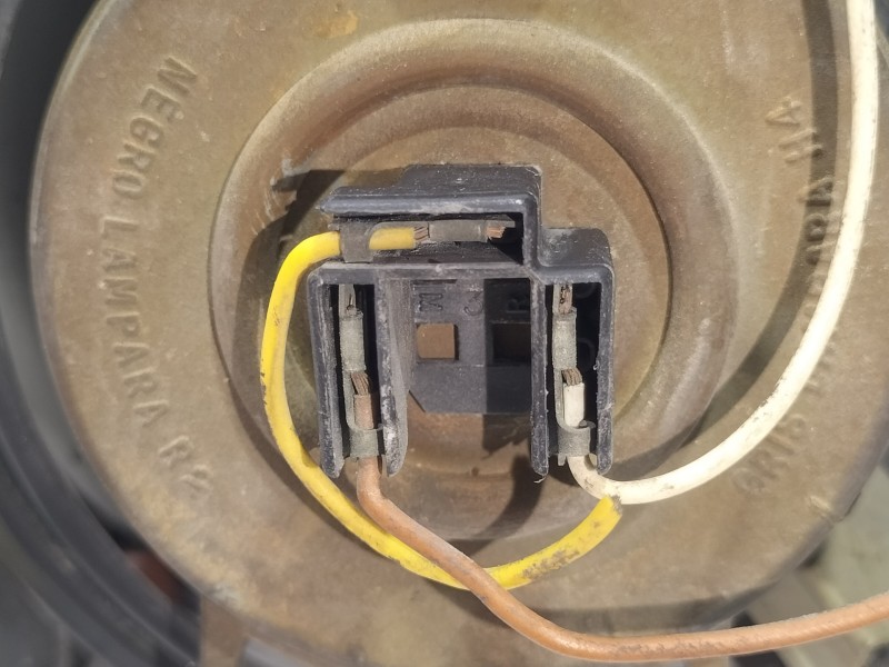 Recambio de faro izquierdo para opel corsa a referencia OEM IAM   