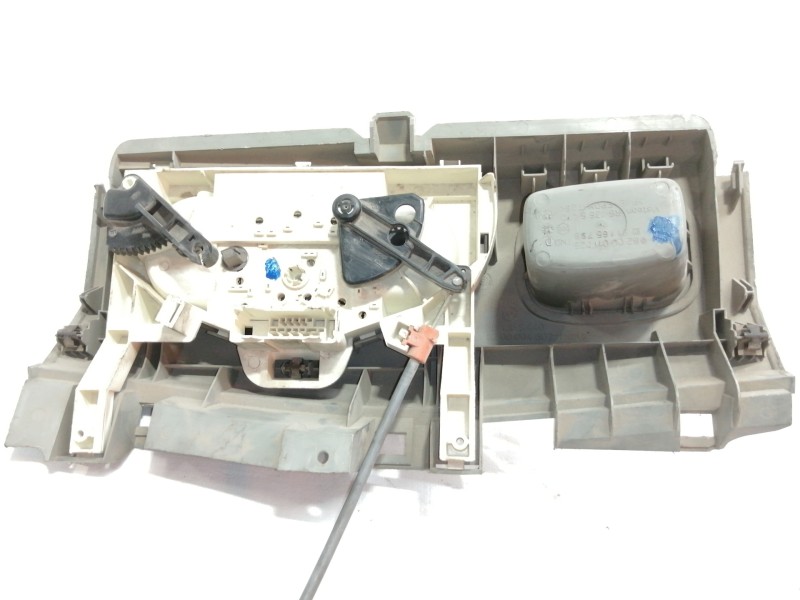 Recambio de mando calefaccion / aire acondicionado para renault trafic caja cerrada (ab 4.01) referencia OEM IAM 8200004603  