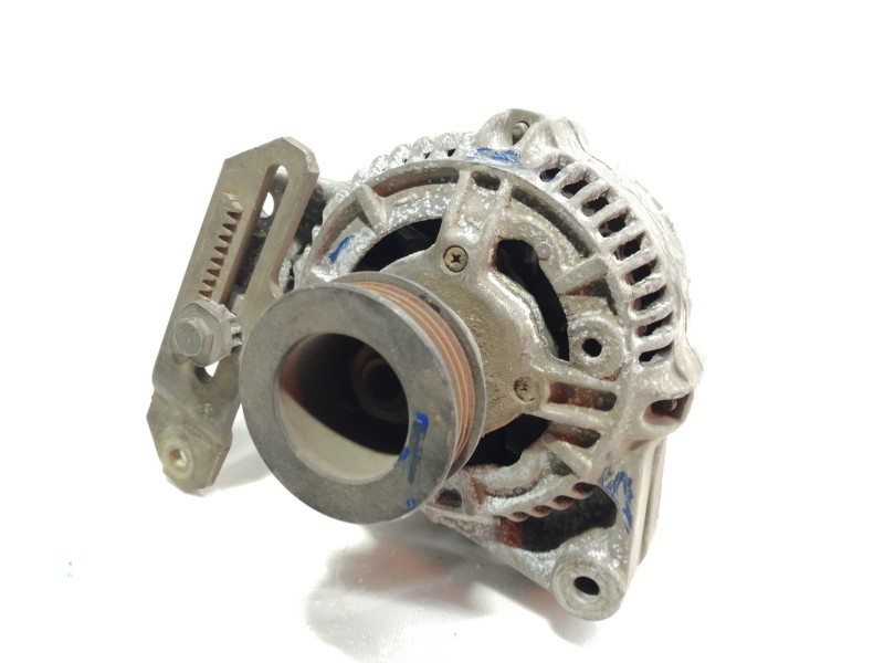 Recambio de alternador para audi 80 avant 2.0 referencia OEM IAM 0123335001  