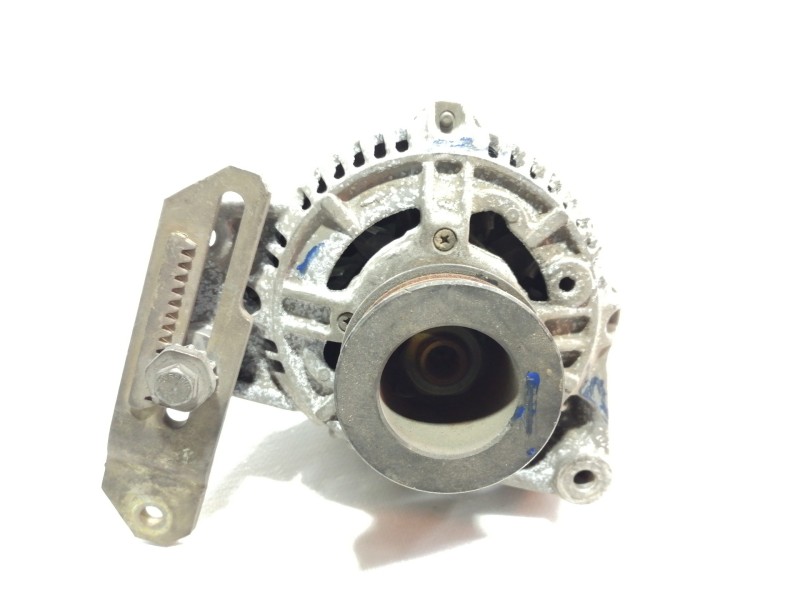Recambio de alternador para audi 80 avant 2.0 referencia OEM IAM 0123335001  