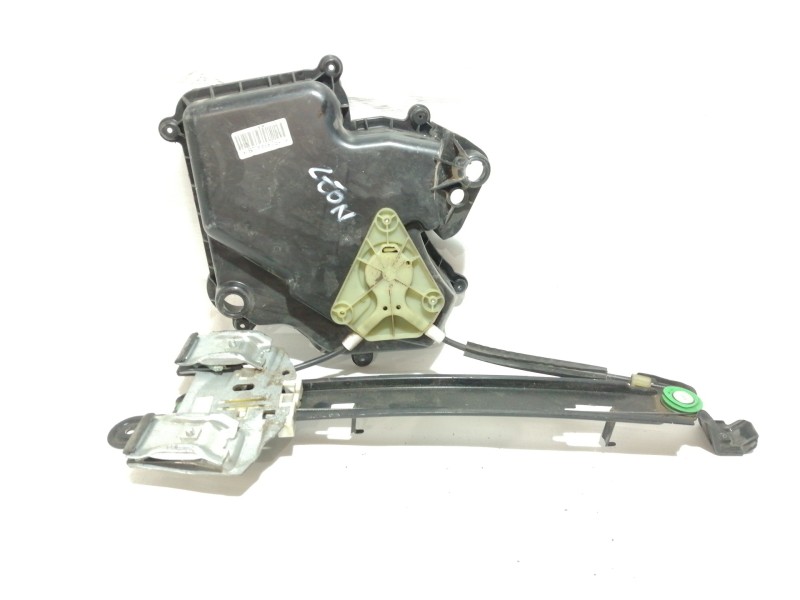 Recambio de elevalunas trasero derecho para seat leon (1p1) 1.9 tdi referencia OEM IAM 1K0959704N  