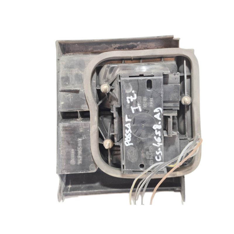 Recambio de piloto trasero izquierdo para volkswagen passat berlina (312) 2.0 referencia OEM IAM 357945107  