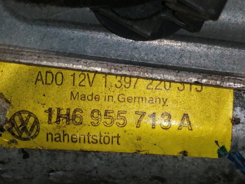 Recambio de motor limpia trasero para volkswagen golf iii berlina (1h1) 1.8 referencia OEM IAM 1H6955713A  