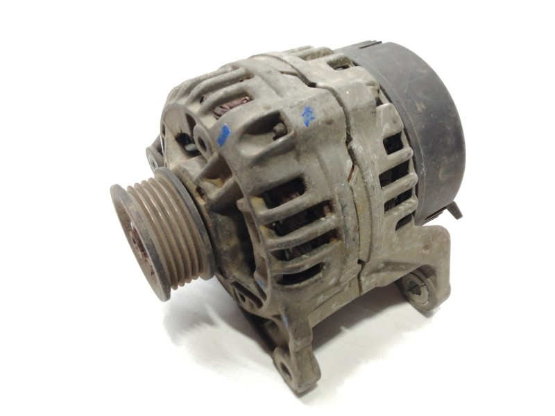 Recambio de alternador para audi a4 avant (b5) 1.8 referencia OEM IAM 0123320016  