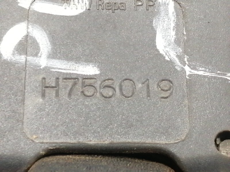 Recambio de enganche cinturon trasero central para fiat punto berl. (176) referencia OEM IAM H756019  