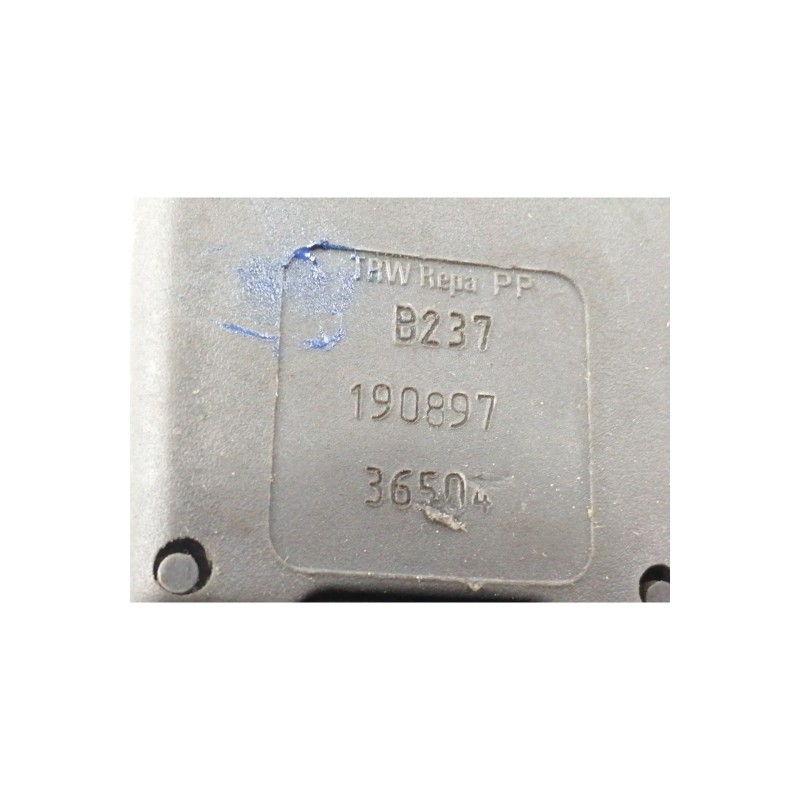 Recambio de enganche cinturon trasero derecho para fiat punto berl. (176) referencia OEM IAM   