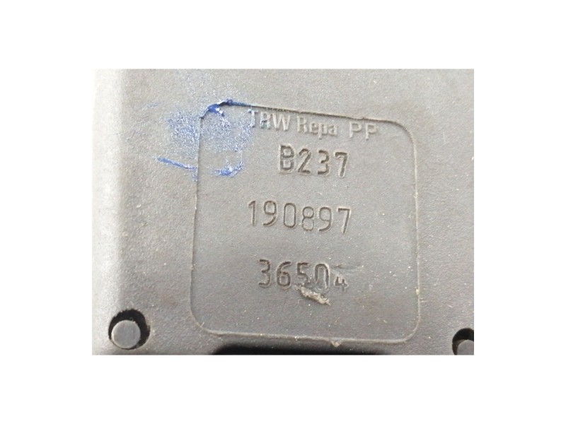 Recambio de enganche cinturon trasero izquierdo para fiat punto berl. (176) referencia OEM IAM   