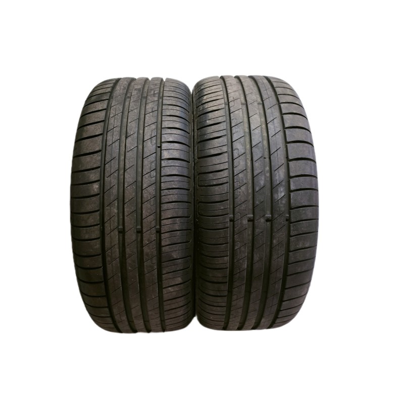 Recambio de neumatico para seat toledo (kg3) style referencia OEM IAM GOODYEAR 215/45 R16 86H 10169