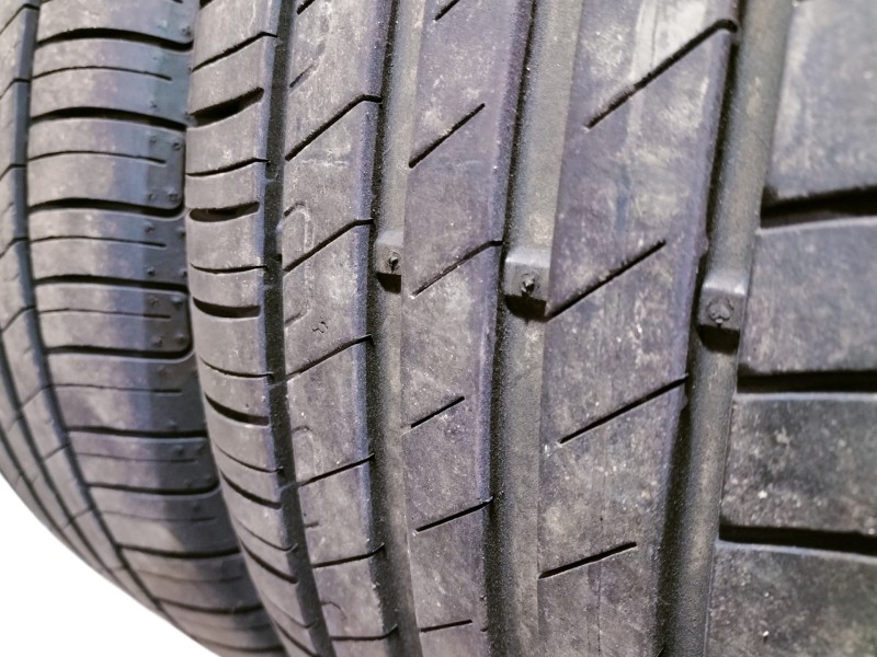 Recambio de neumatico para seat toledo (kg3) style referencia OEM IAM GOODYEAR 215/45 R16 86H 10169