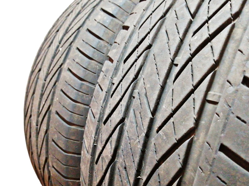 Recambio de neumatico para chevrolet captiva 2.0 vcdi lt referencia OEM IAM TRACMAX 235/60 R17 106H 10169