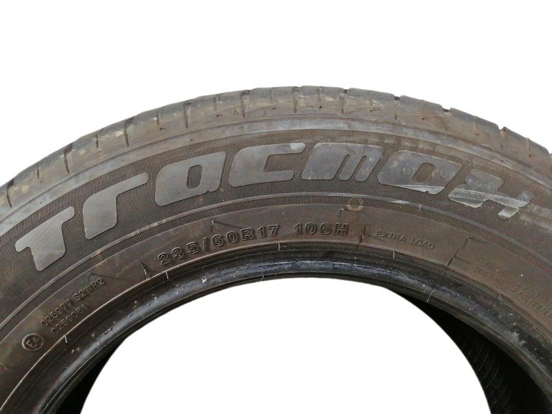 Recambio de neumatico para chevrolet captiva 2.0 vcdi lt referencia OEM IAM TRACMAX 235/60 R17 106H 10169