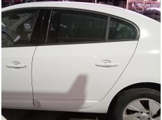 Recambio de puerta trasera izquierda para renault fluence z.e. dynamique referencia OEM IAM    2