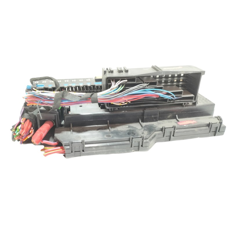 Recambio de caja fusibles int para bmw serie 3 berlina (e46) 318i referencia OEM IAM 8364540  