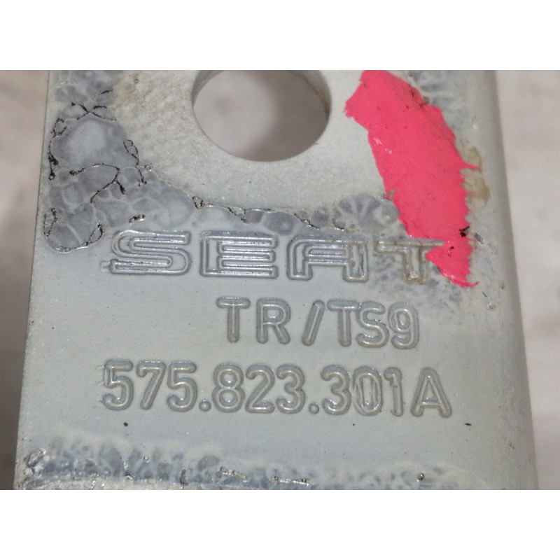 Recambio de bisagras capo para cupra ateca 2.0tsi 4drive referencia OEM IAM 575823301A  