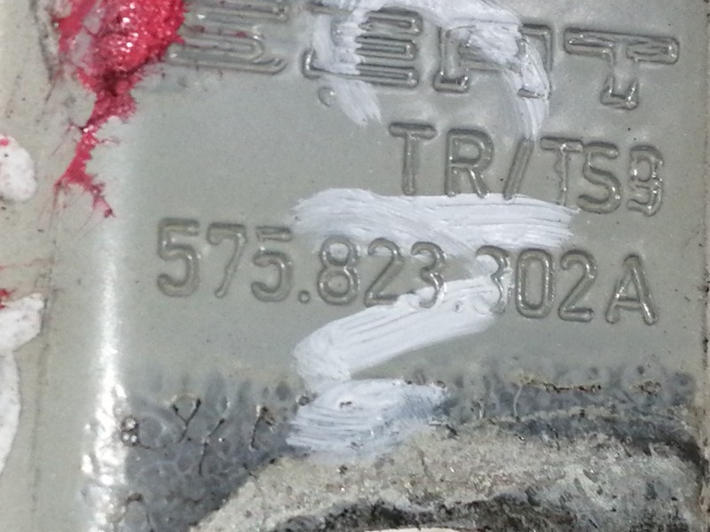 Recambio de bisagras capo para cupra ateca 2.0tsi 4drive referencia OEM IAM 575823302A  