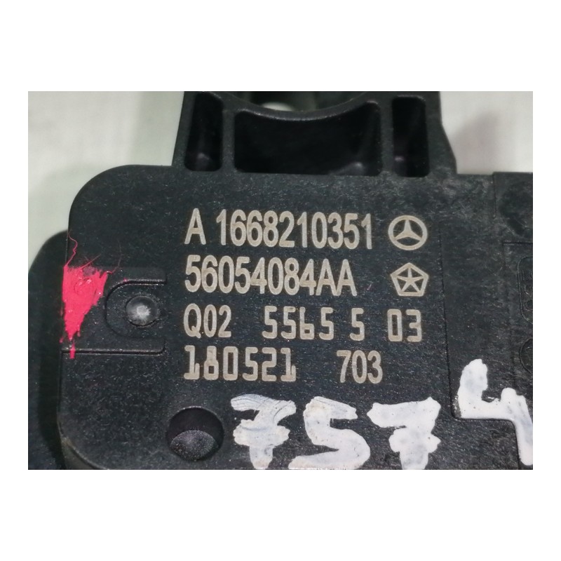 Recambio de sensor para mercedes-benz clase gla (w156) gla 180 (156.942) referencia OEM IAM A1668210351 5605408AA SENSOR IMPACTO