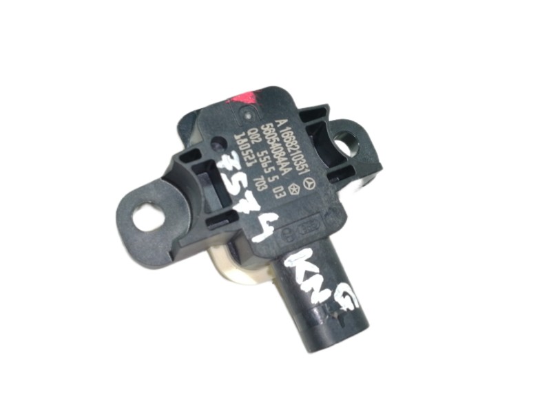 Recambio de sensor para mercedes-benz clase gla (w156) gla 180 (156.942) referencia OEM IAM A1668210351 5605408AA SENSOR IMPACTO