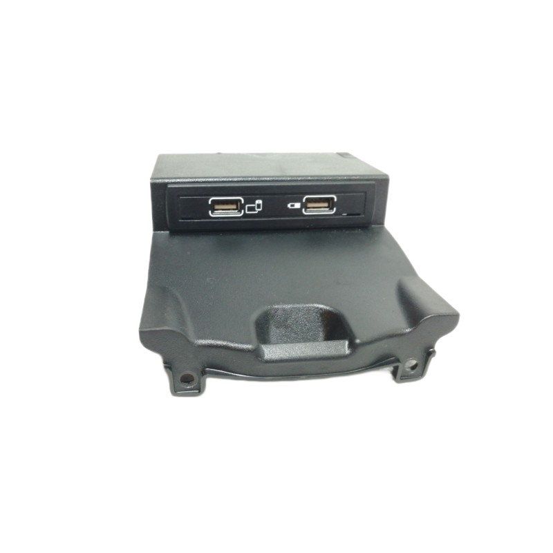 Recambio de cargador para mercedes-benz clase gla (w156) gla 180 (156.942) referencia OEM IAM A1728202200  CARGADOR USB