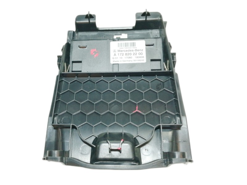 Recambio de cargador para mercedes-benz clase gla (w156) gla 180 (156.942) referencia OEM IAM A1728202200  CARGADOR USB