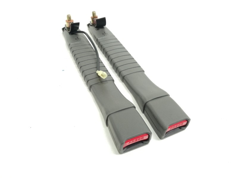 Recambio de enganche cinturon para kia cee´d sporty wagon ex referencia OEM IAM Q0K01L5771296Q  