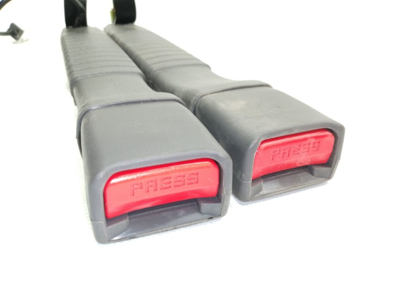 Recambio de enganche cinturon para kia carnival v6 ls referencia OEM IAM Q0K01L5771296Q  