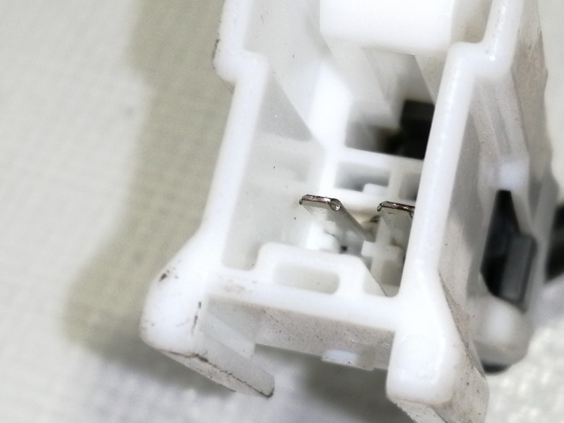 Recambio de enganche cinturon para kia carnival v6 ls referencia OEM IAM Q0K01L5771296Q  