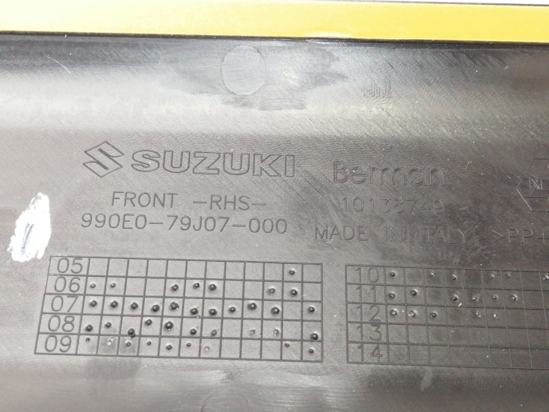 Recambio de molduras delanteras para suzuki sx4 rw (ey) gl referencia OEM IAM 10138749  
