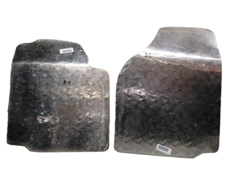 Recambio de alfombrilla para ford fiesta berlina (dx) sport referencia OEM IAM   