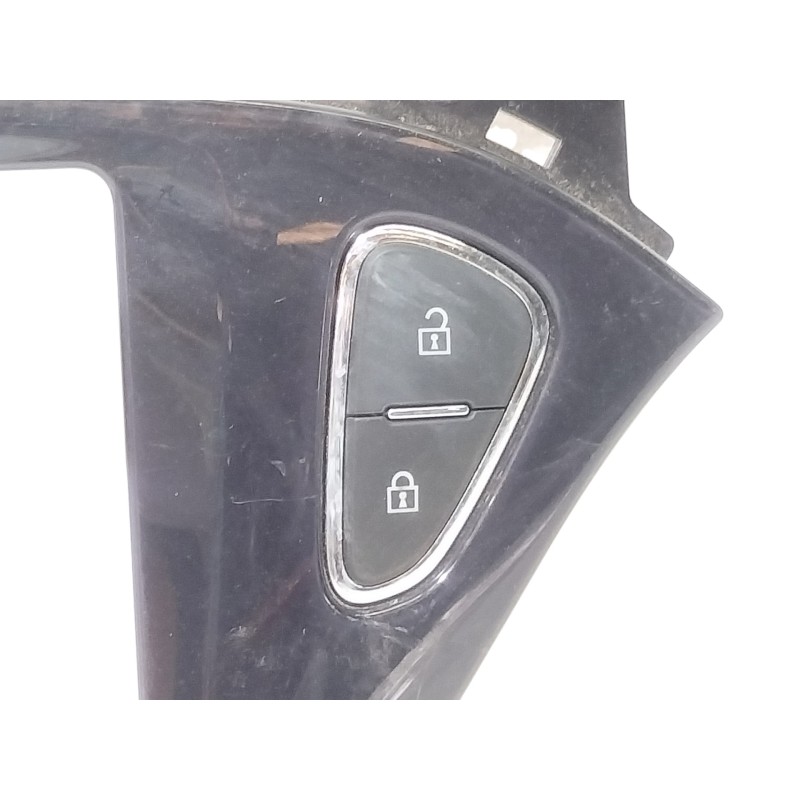 Recambio de carcasa radio para opel adam glam ecoflex referencia OEM IAM 13352019  
