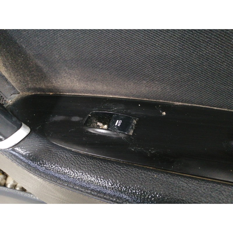 Recambio de puerta delantera derecha para hyundai i40 style blue referencia OEM IAM COMPLETA  