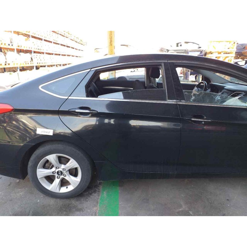 Recambio de puerta trasera derecha para hyundai i40 style blue referencia OEM IAM COMPLETA  