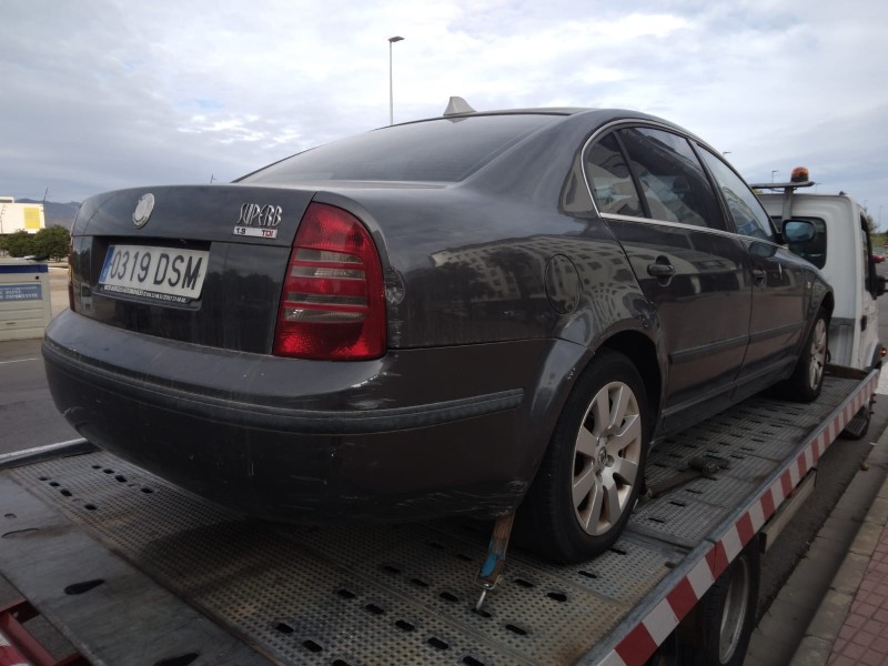skoda superb (3u4) del año 2005