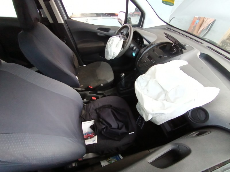 ford tourneo courier (c4a) del año 2015