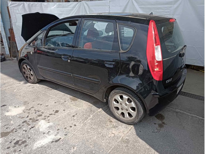 mitsubishi colt berlina 5 (z30a) del año 2006