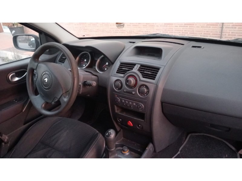 renault megane ii berlina 5p del año 2005