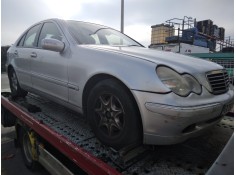 mercedes-benz clase c (w203) berlina del año 2002