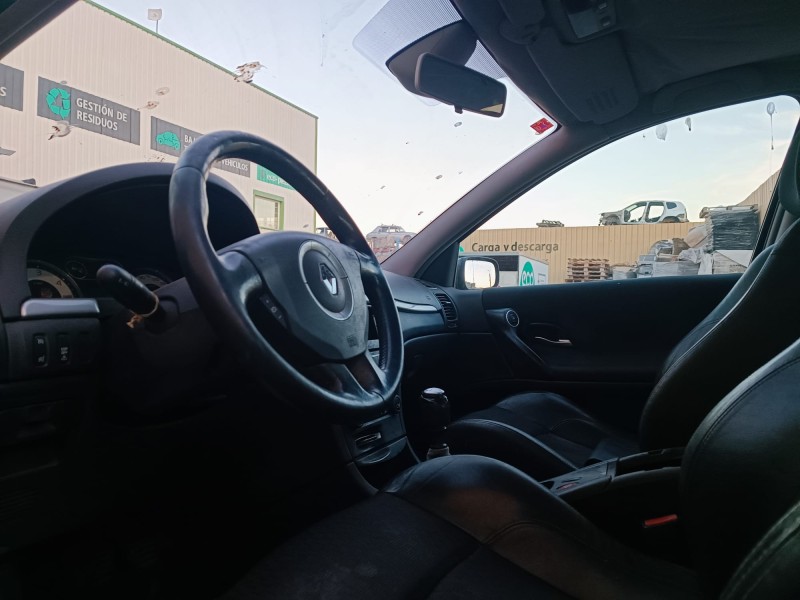 renault laguna ii (bg0) del año 2006