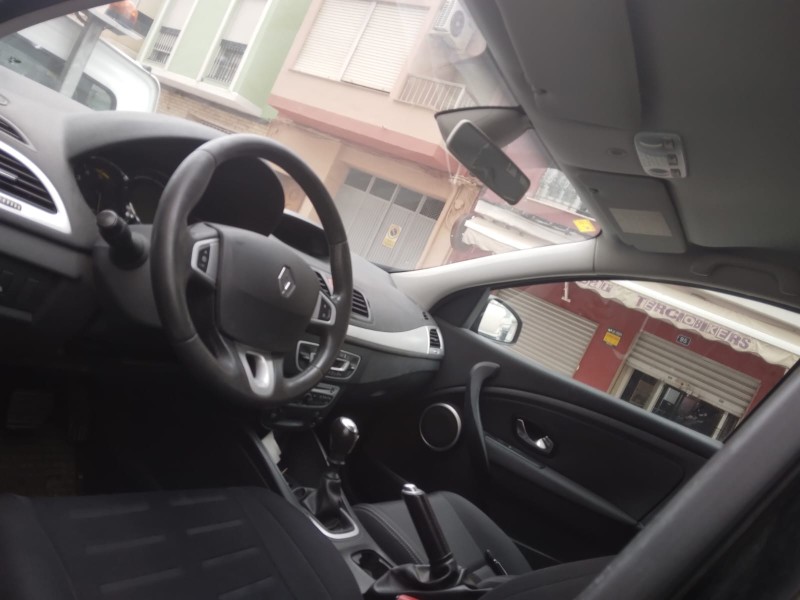 renault megane iii sport tourer del año 2011