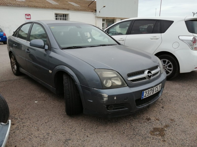 opel vectra c berlina del año 2003