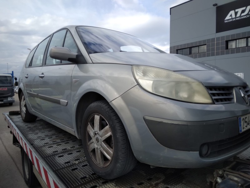 renault scenic ii del año 2005