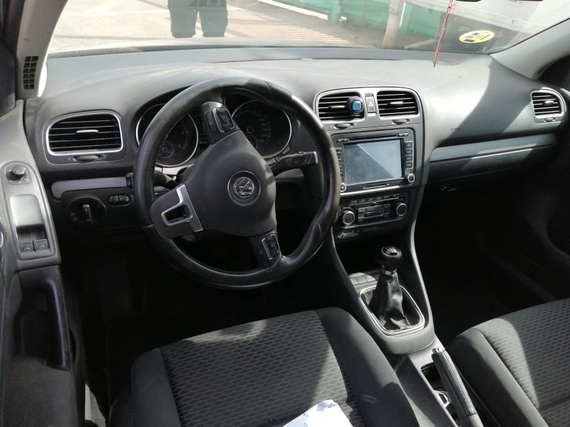 volkswagen golf vi (5k1) del año 2011