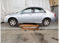 kia cerato del año 2004