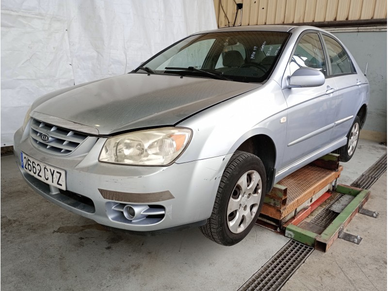 kia cerato del año 2004