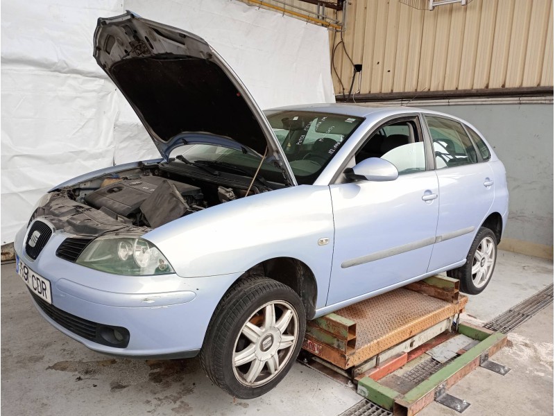 seat ibiza (6l1) del año 2003