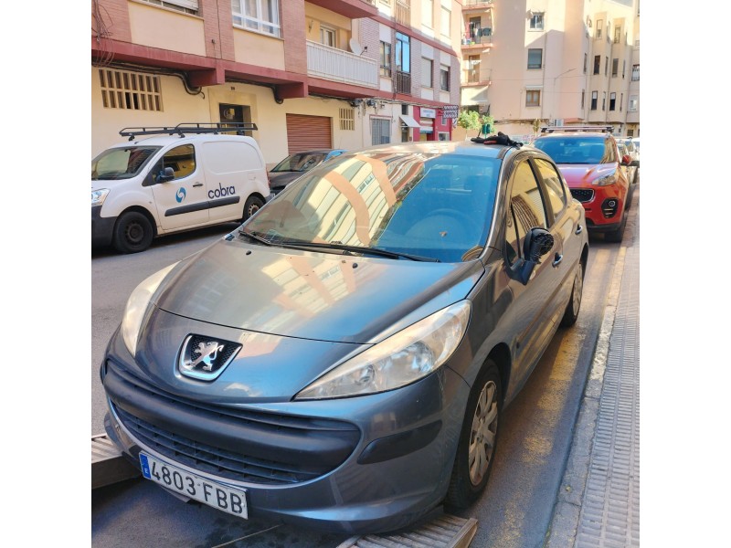 peugeot 207 del año 2006
